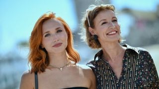 "Si je pensais qu'elle était nulle..." : pourquoi Alexandra Lamy a recruté sa fille Chloé Jouannet dans le téléfilm Touchées