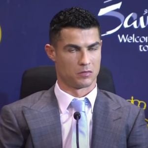 "Tellement gênant", "Il me fait de la peine" : les internautes défoncent l'hypocrisie de Cristiano Ronaldo durant sa conférence de presse