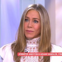 "Elle ressemble à Brigitte Macron en plus jeune" : Jennifer Aniston présente à Paris, les internautes critiquent violemment son physique