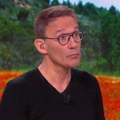 "Je l'ai surpris faire pipi..." : Julien Courbet balance sur son chroniqueur, grand moment de gêne dans Ca peut vous arriver