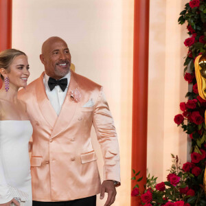 Emily Blunt et Dwayne Johnson - Photocall de la 95ème édition de la cérémonie des Oscars à Los Angeles. Le 12 mars 2023  Photocall of The 95th Oscars at the Dolby Theatre at Ovation Hollywood on Sunday. On March 12, 2023 