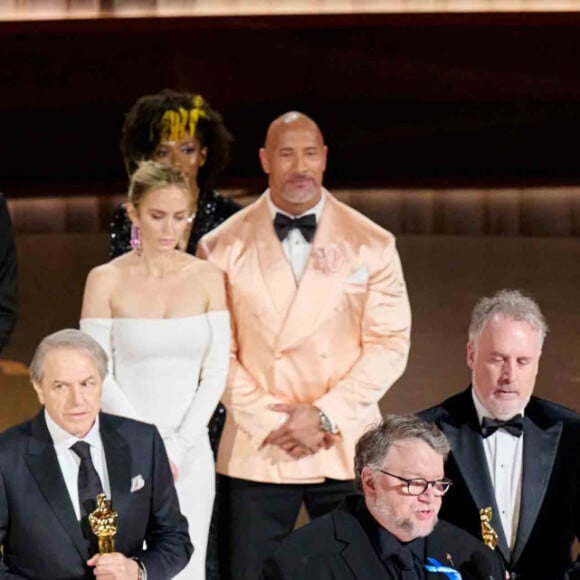 95ème édition de la cérémonie des Oscars à Los Angeles, le 12 mars 2023.  Emily Blunt and Dwayne Johnson present the Oscar for Animated Feature Film to Guillermo del Toro, Mark Gustafson, Gary Ungar and Alex Bulkley during the live ABC telecast of the 95th Oscars at the Dolby Theatre at Ovation Hollywood on Sunday, March 12, 2023, 