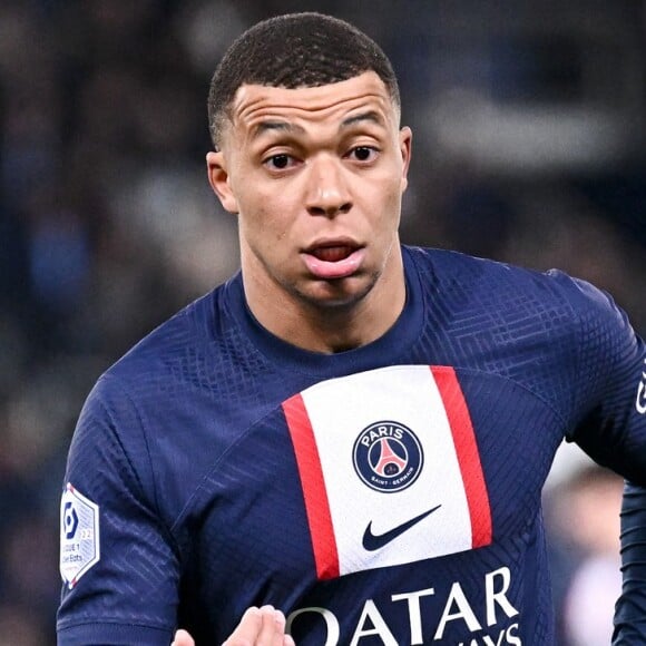 "C'est honteux", "C'est une vache à lait ce club" : Kylian Mbappé plus fort que Neymar, Ekitike super-payé... les salaires des joueurs du PSG dévoilé et ça fait polémique