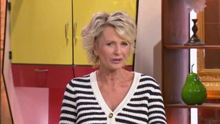 "Attention..." : malaise après un coup de pression de Sophie Davant, les acheteurs d'Affaire conclue perturbés par cet objet, ils appellent un expert à l'aide