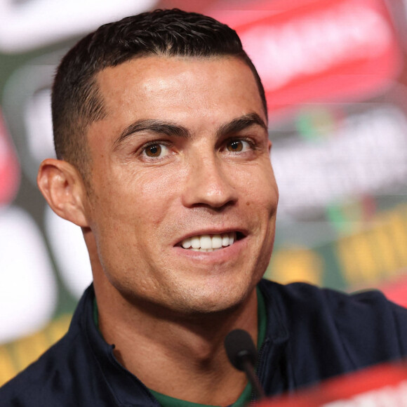L'attaquant portugais Cristiano Ronaldo en conférence de presse lors de l'entraînement de l'équipe du Portugal pour la qualification à l'EURO 2024 à Lisbonne, Portugal, le 22 mars 2023. © Imago/Panoramic/Bestimage 