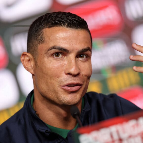 L'attaquant portugais Cristiano Ronaldo en conférence de presse lors de l'entraînement de l'équipe du Portugal pour la qualification à l'EURO 2024 à Lisbonne, Portugal, le 22 mars 2023. © Imago/Panoramic/Bestimage 