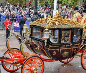 Le prince William, prince de Galles, et Catherine (Kate) Middleton, princesse de Galles - Sortie de la cérémonie de couronnement du roi d'Angleterre à l'abbaye de Westminster de Londres le 6 mai 2023. 