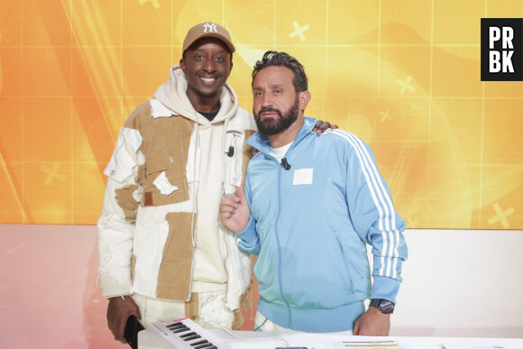 Ahmed Sylla et Cyril Hanouna sur le plateau de l'émission TPMP (Touche Pas à Mon Poste). © Jack Tribeca / Bestimage