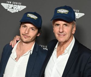 Bernard de La Villardière avec son fils Nicolas - Avant-première du film "Top Gun Maverick" à l'UGC Normandie à Paris le 19 mai 2022. © Coadic Guirec/Bestimage