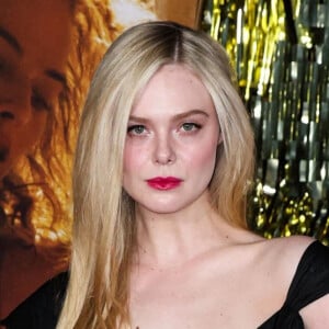 Elle Fanning à la première du film "Babylon" à l'academy Museum of Motion Pictures à Los Angeles, Californie, Etats-Unis, le 15 décembre 2022.