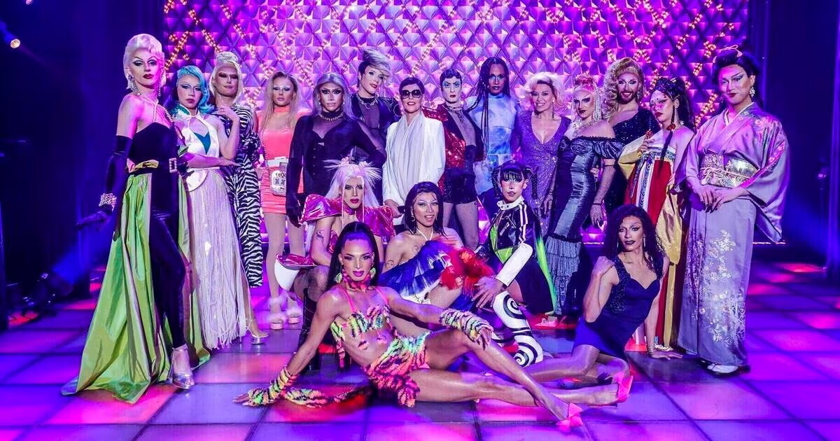 Des drag queens débarquent pour la première fois en prime à la télé ...