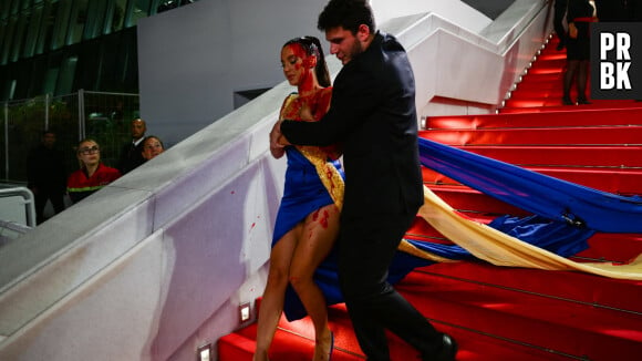 Festival de Cannes : féminisme, faux sang, Ukraine... C'est quoi ce happening choc qui est venu réveiller le Festival ?
