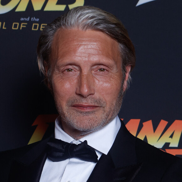 Mads Mikkelsen - Photocall de la soirée "Indiana Jones et le cadran de la destinée" au Carlton Beach à Cannes, lors du 76ème Festival International du Film de Cannes. Le 18 mai 2023 © Christophe Clovis / Bestimage