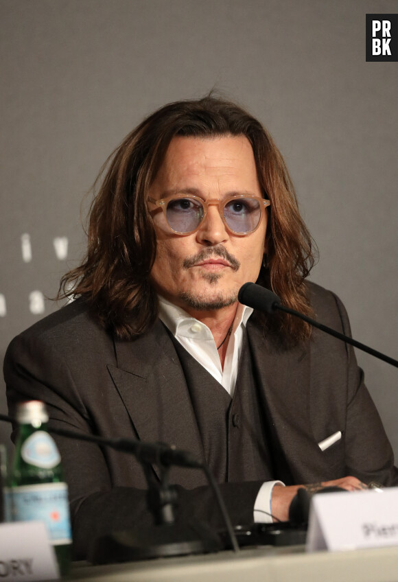 Johnny Depp - Conférence de presse du film "Jeanne du Barry" lors du 76ème Festival International du Film de Cannes. Le 17 mai 2023 © Borde-Jacovides-Moreau / Pool / Bestimage