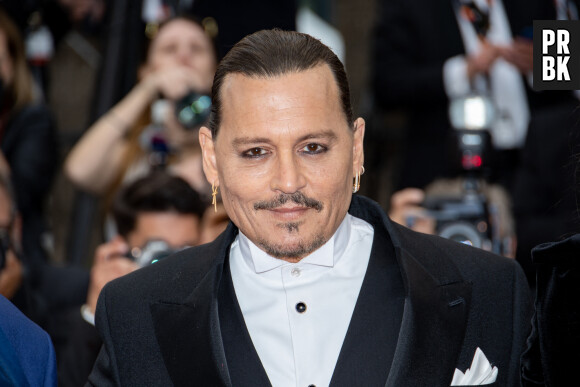 Johnny Depp - Montée des marches du film « Jeanne du Barry » pour la cérémonie d’ouverture du 76ème Festival International du Film de Cannes, au Palais des Festivals à Cannes. Le 16 mai 2023 © Jacovides-Moreau / Bestimage