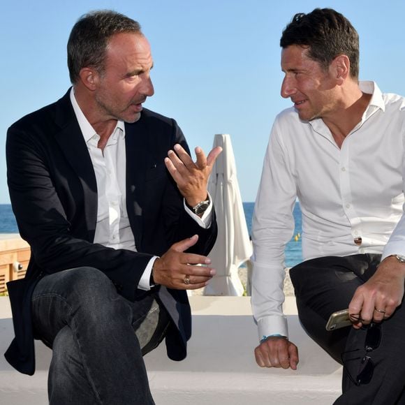 David Lisnard, le maire de Cannes - Inauguration de l'exposition des photographies de Nikos Aliagas "Thalassa, peuples de la mer" sur la croisette à Cannes le 25 juin 2020. © Bruno Bebert / Bestimage 