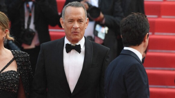 Tom Hanks furieux et prêt à se battre sur le tapis rouge à Cannes ? La vérité dévoilée et ça n'a RIEN à voir