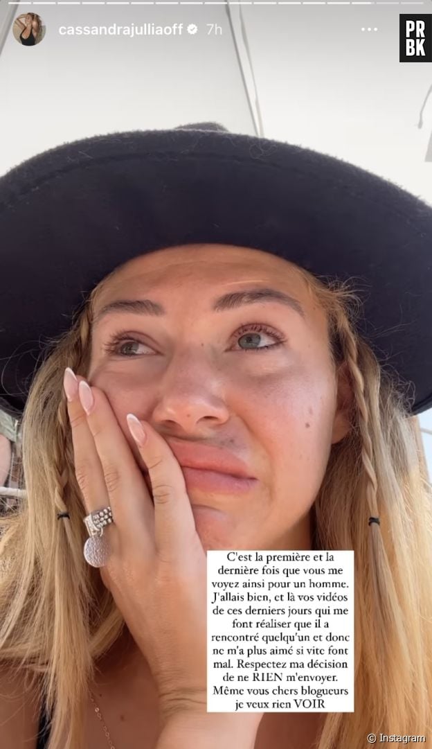 Cassandra s'affiche en larmes après sa rupture.
