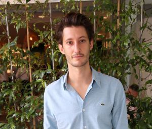 Exclusif - Pierre Niney - Célébrités aux Internationaux de France de Tennis de Roland Garros 2023 - Jour 13 à Paris le 09 Juin 2023. © Bertrand Rindoff / Bestimage  Exclusive - Celebrities attend the 2023 Tennis French Open of Roland Garros - Day 13 in Paris, France 