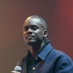 Pour Black M, Michael Jackson est "encore vivant" et les Américains ne sont jamais allés sur la Lune
