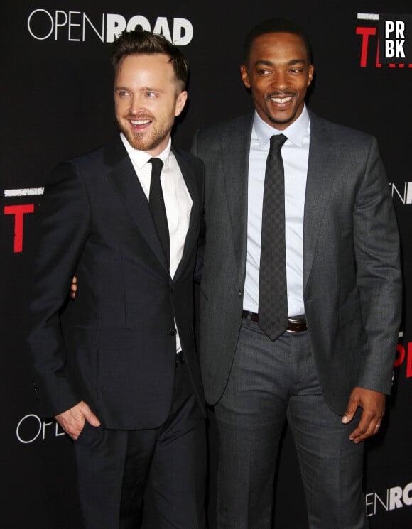 Aaron Paul, Anthony Mackie à la première de «Triple 9» aux cinémas The Regal à Los Angeles, le 16 février 2016