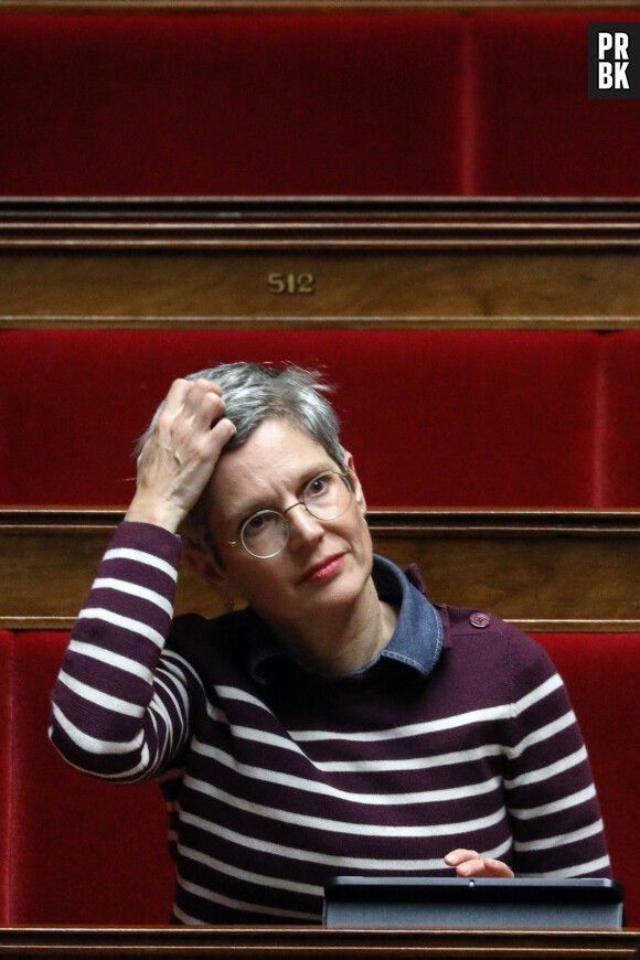 Sandrine Rousseau, député EELV - Séance de questions au gouvernement à l'assemblée nationale, Paris, le 4 octobre 2022. © Stéphane Lemouton / Bestimage