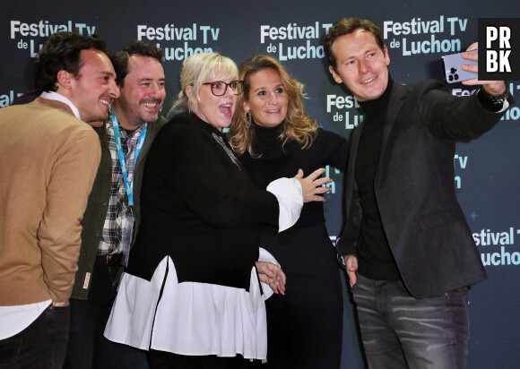 Laurence Boccolini, présidente du jury Flux, et ses membres Alexandra Redde, Benjamin Ferel, Julien Degroote, et Stephane Sallé de Chou - Les membres des jurys à la soirée d'inauguration de la 25ème Edition du Festival TV de Luchon. Le 1er février 2023 © Patrick Bernard / Bestimage