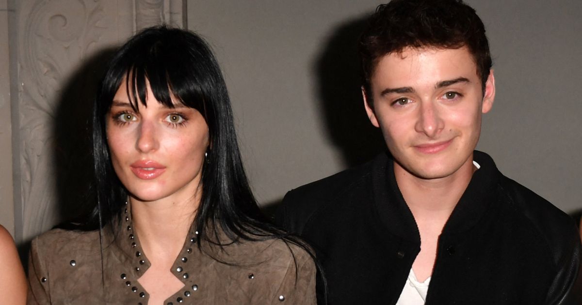 Alice Pagani, Noah Schnapp - Zadig & Voltaire Show 2022 2023 au Musée