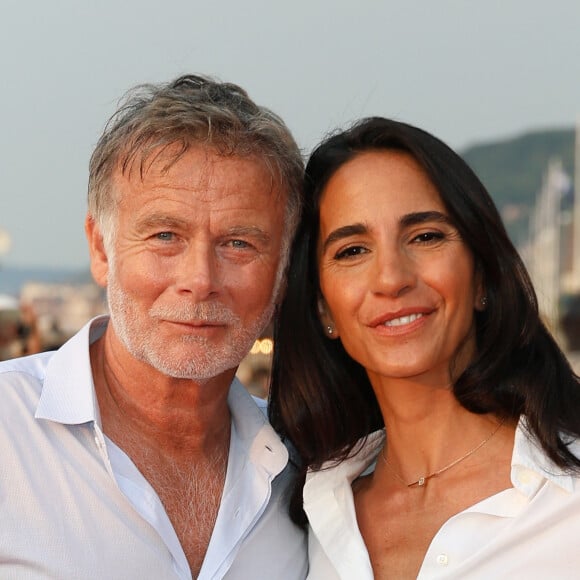 Franck Dubosc et Danièle Dubosc sur le tapis rouge du prix du court métrage lors du 37ème festival du film de Cabourg (37ème journées romantiques du 14 au 18 juin 2023), à Cabourg, France, le 16 juin 2023. © Coadic Guirec/Bestimage