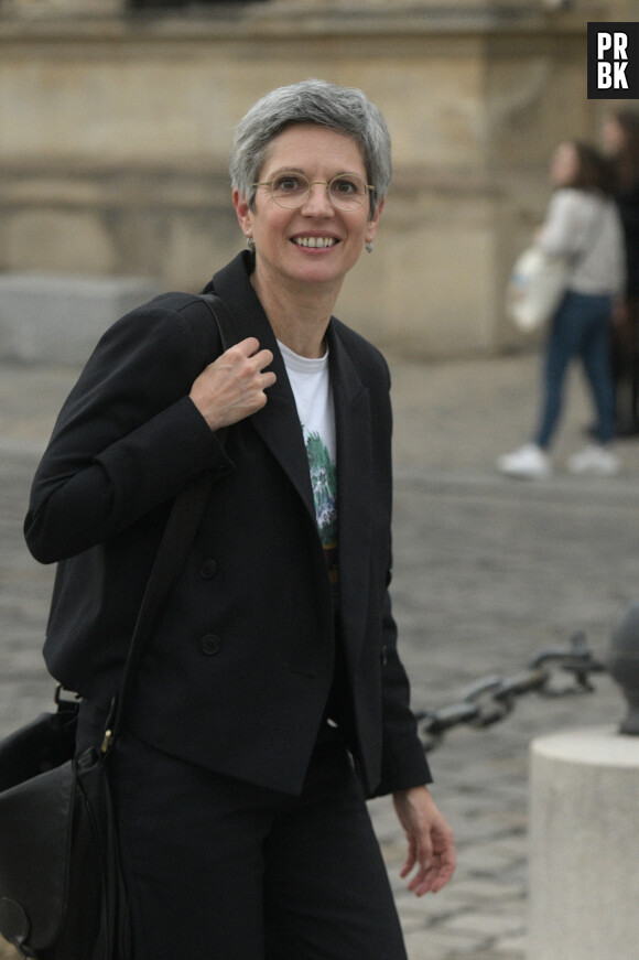 Sandrine Rousseau devant l'Assemblée Nationale à Paris. Le 20 octobre 2022 © Giancarlo Gorassini / Bestimage