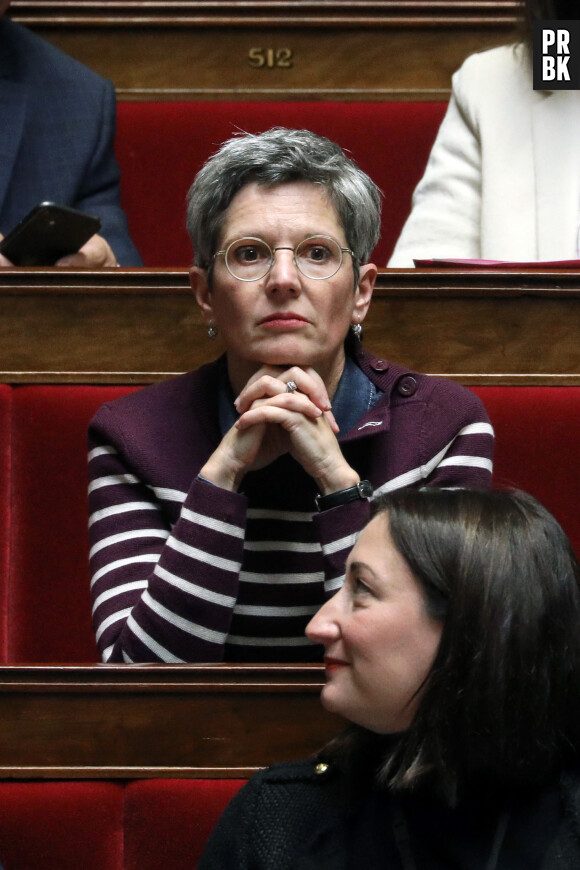 Sandrine Rousseau, député EELV - Séance de questions au gouvernement à l'assemblée nationale, Paris, le 4 octobre 2022. © Stéphane Lemouton / Bestimage