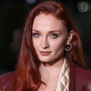 Sophie Turner au photocall du "2nd Annual Academy Museum Gala" à Los Angeles, le 15 octobre 2022.  Photocall of the "2nd Annual Academy Museum Gala" in Los Angeles, October 15, 2022. 
