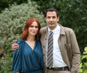 Audrey Fleurot et Mehdi Nebbou au photocall de la série "HPI" à l'ambassade de France à Rome, le 29 septembre 2022.