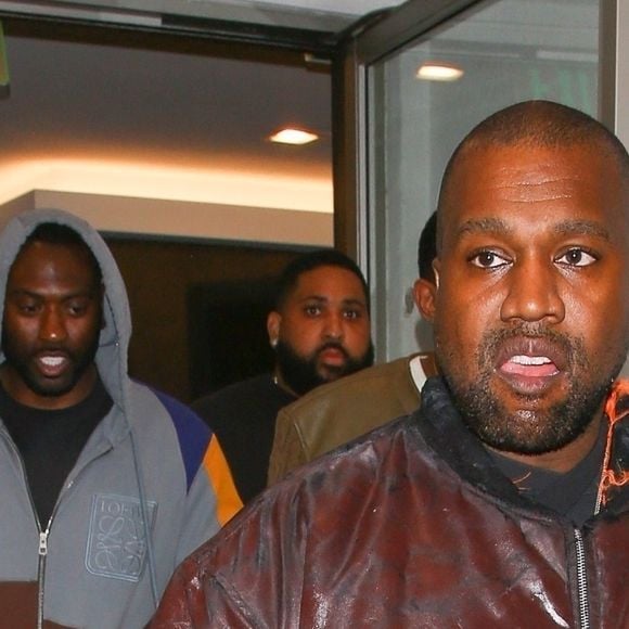 Le rappeur Ye (Kanye West) a dîné au restaurant E Baldi à Los Angeles, après être allé voir jouer son fils Saint dans un match de basket à la Mamba Academy. Le 16 juin 2023