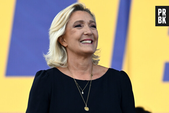 Marine Le Pen, présidente du Rassemblement national, participe au rassemblement de La Ligue à Pontada près de Bergame (Italie), aux côtés du chef du parti, Matteo Salvini, le 17 septembre 2023. © Image Sport / Panoramic / Bestimage
