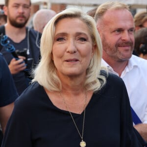 Marine Le Pen à la braderie de Hénin-Beaumont (Pas-de-Calais) le 10 septembre 2023.