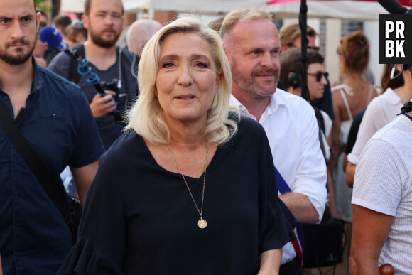 Marine Le Pen à la braderie de Hénin-Beaumont (Pas-de-Calais) le 10 septembre 2023.