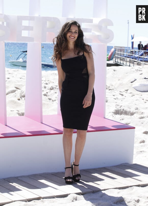 Lucie Lucas (Cannes Confidential) - Photocall à l'hôtel Mariott lors du festival Canneseries saison 6 au palais des festivals à Cannes le 16 avril 2023. © Denis Guignebourg / Bestimage