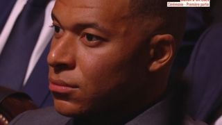 "Un ennemi de la France" : Emiliano Martinez meilleur gardien au Ballon d'Or, Didier Deschamps et Kylian Mbappé furieux