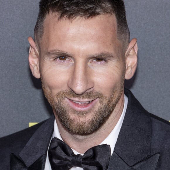 Lionel Messi - Photocall de la 67ème cérémonie du Ballon d’Or au Théâtre du Chatelet à Paris le 30 octobre 2023. © Cyril Moreau/Bestimage  Photocall of the 67th Ballon d’Or ceremony at the Théâtre du Chatelet in Paris on October 30, 2023. 