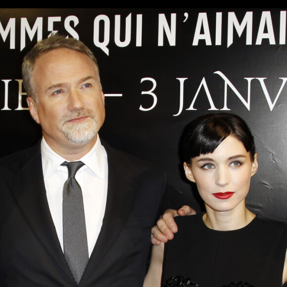 Elodie Yung, David Fincher, Rooney Mara et Daniel Craig, avant-première du film Millenium à l'UGC Normandie à Paris le 3 janvier 2012
