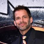 "Enfin un homme décent !" : Amber Heard victime d'un harcèlement misogyne ? Zack Snyder dénonce les attaques