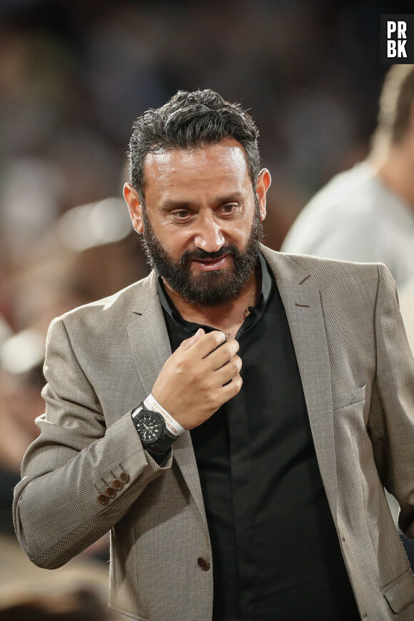 Cyril Hanouna - Célébrités dans les tribunes des internationaux de France de Roland Garros à Paris le 1er juin 2022.