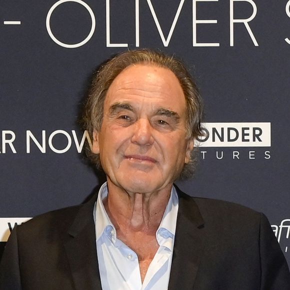 Oliver Stone lors de la projection du documentaire "Nuclear Now" au Space Cinema Moderno à Rome, le 4 décembre 2023.