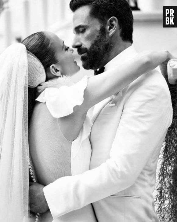 Jennifer Affleck (Lopez) partage des photos de son mariage avec B.Affleck sur les réseaux sociaux, le 1er septembre 2022.