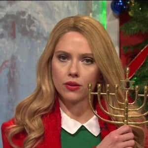 Scarlett Johansson dans un sketch pour l'émission Saturday Night Live