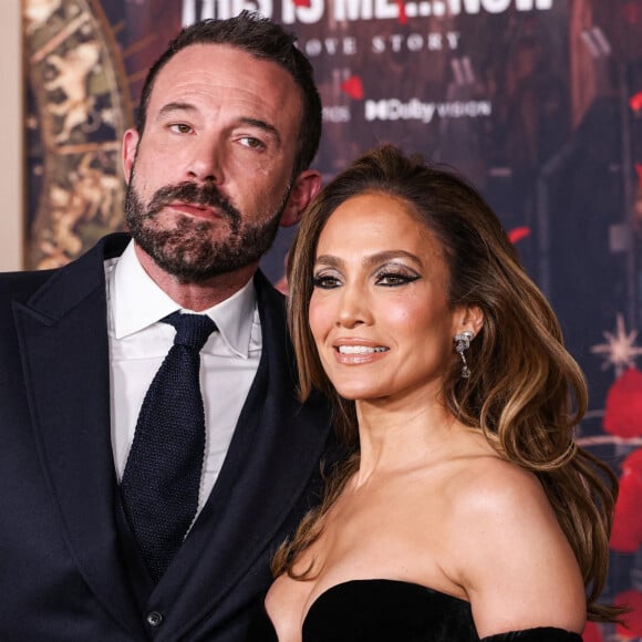 Ben Affleck et Jennifer Lopez - Première du film "This is me... now" au Dolby Theatre d'Hollywood.