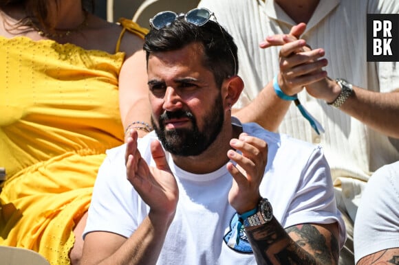 Victor-Artus Solaro (Artus) en tribunes lors des Internationaux de France de tennis de Roland Garros 2023 à Paris, France, le 28 mai 2023. © Matthieu Mirville/Bestimage