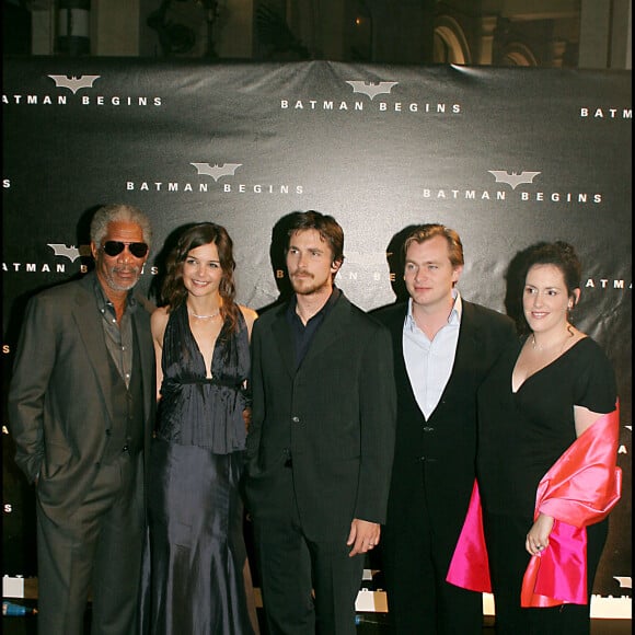 Morgan Freeman, Katie Holmes, Christian Bale te Christopher Nolan à la première du film Batman Begins, à Rome.