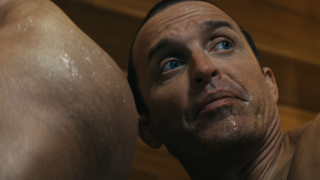 "Il devait bouffer son propre c*l" : le créateur de The Boys dévoile les coulisses de la scène complètement folle du sauna dans la saison 4